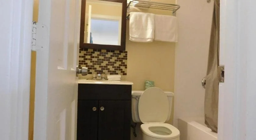 Emerald Isle Motel