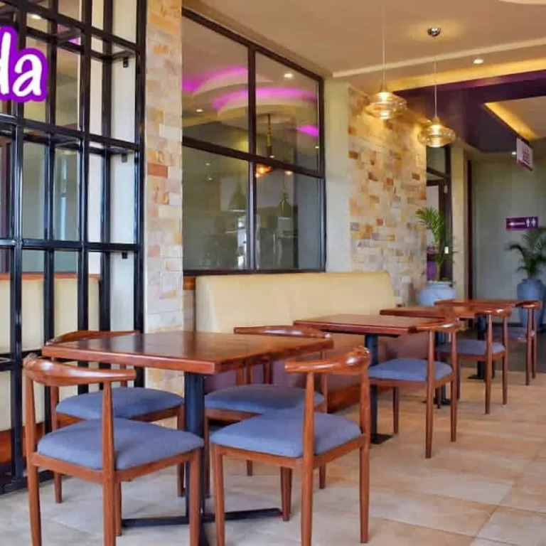 Tenda Suites and Restaurant
