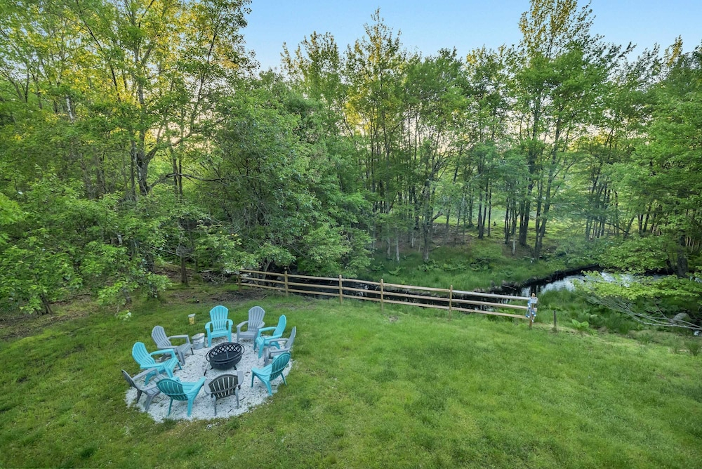 Waterfront Family Getaway w Hot Tub Game Room