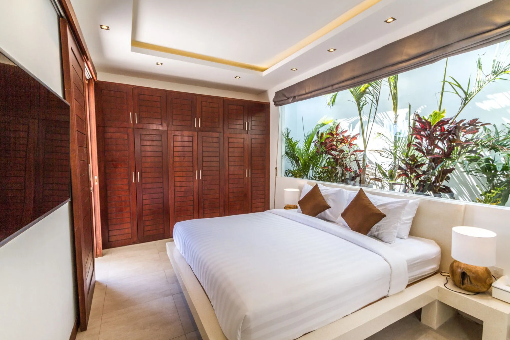Villa Tira - Elegant 3BR in Central Seminyak