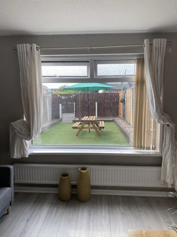 Bv Luxury Spacious 3 Bedroom House At Isaac Close