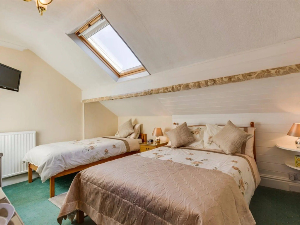 Lindisfarne House - Guest house