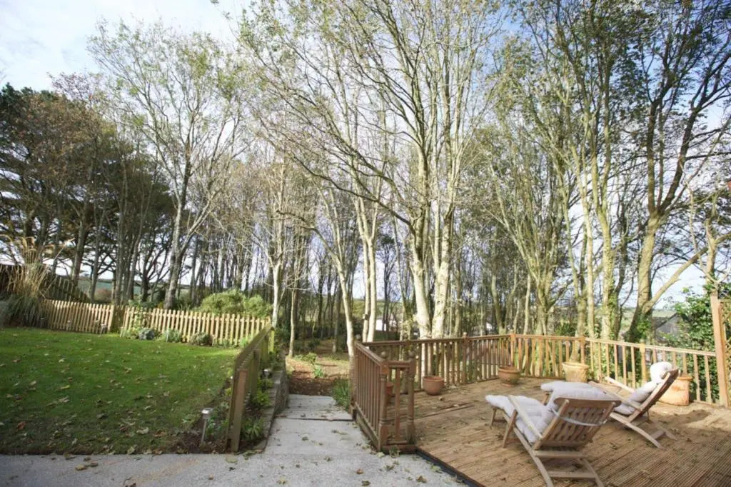 Woodlands, Little Carloggas, St Mawgan, Newquay, Cornwall, TR8 4EQ