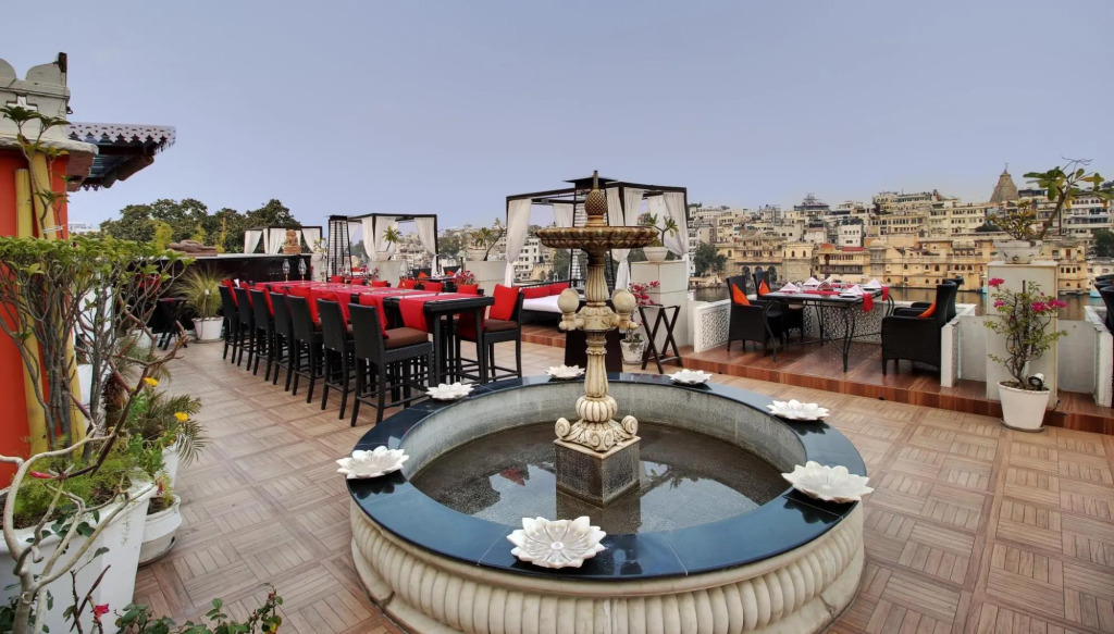 Lake Pichola Hotel