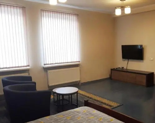 Town Center Studio Apartment