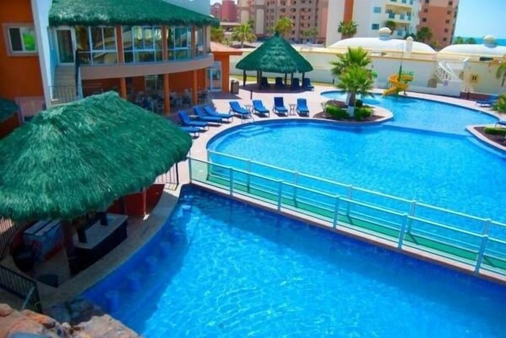 Las Palmas Resort At Sandy Beach: Condo Grande 603 2 Bedroom Condo by Redawning