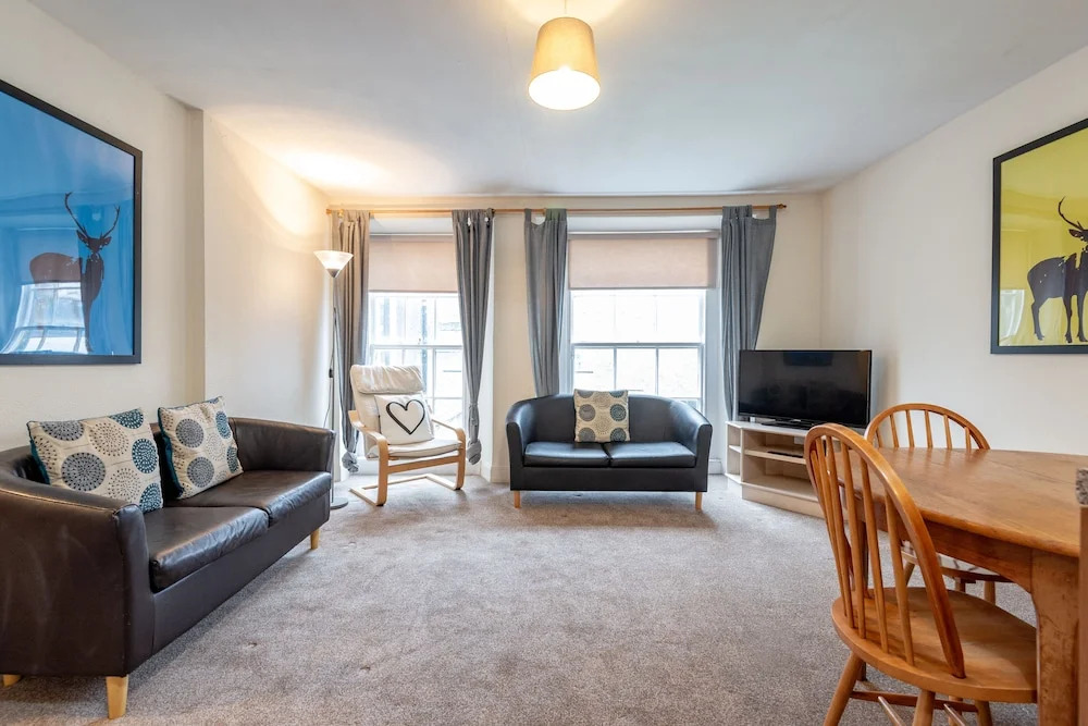 Central Market Street Apartment Sleeps 4
