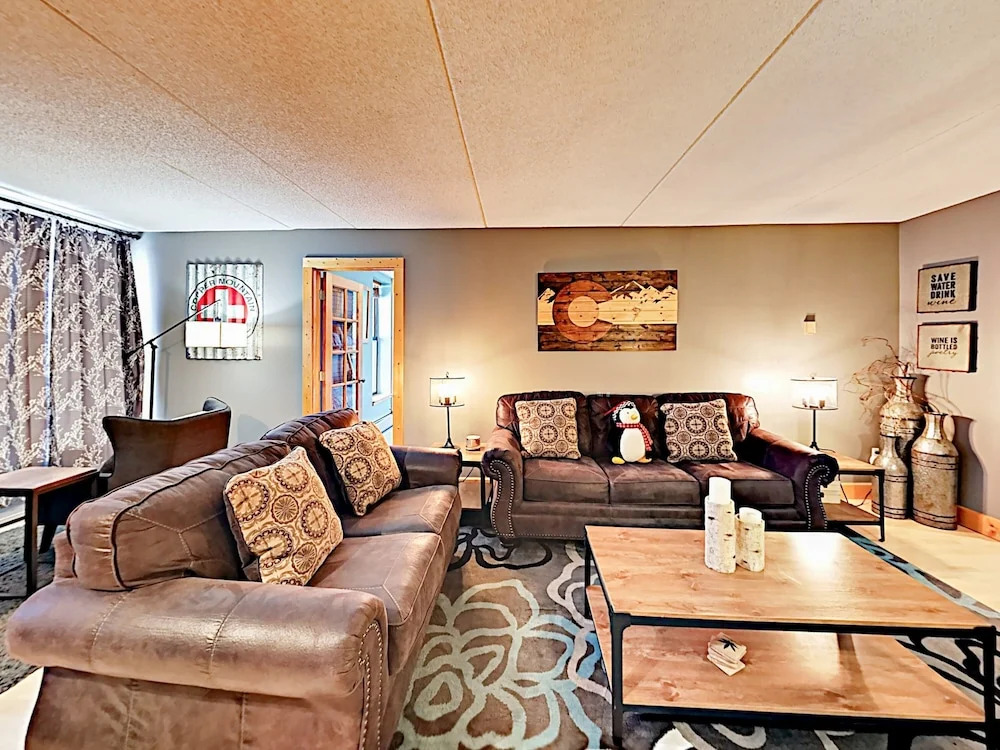 168 Ten Mile Circle Condo Unit 291 2 Bedrooms 1 Bathroom Condo