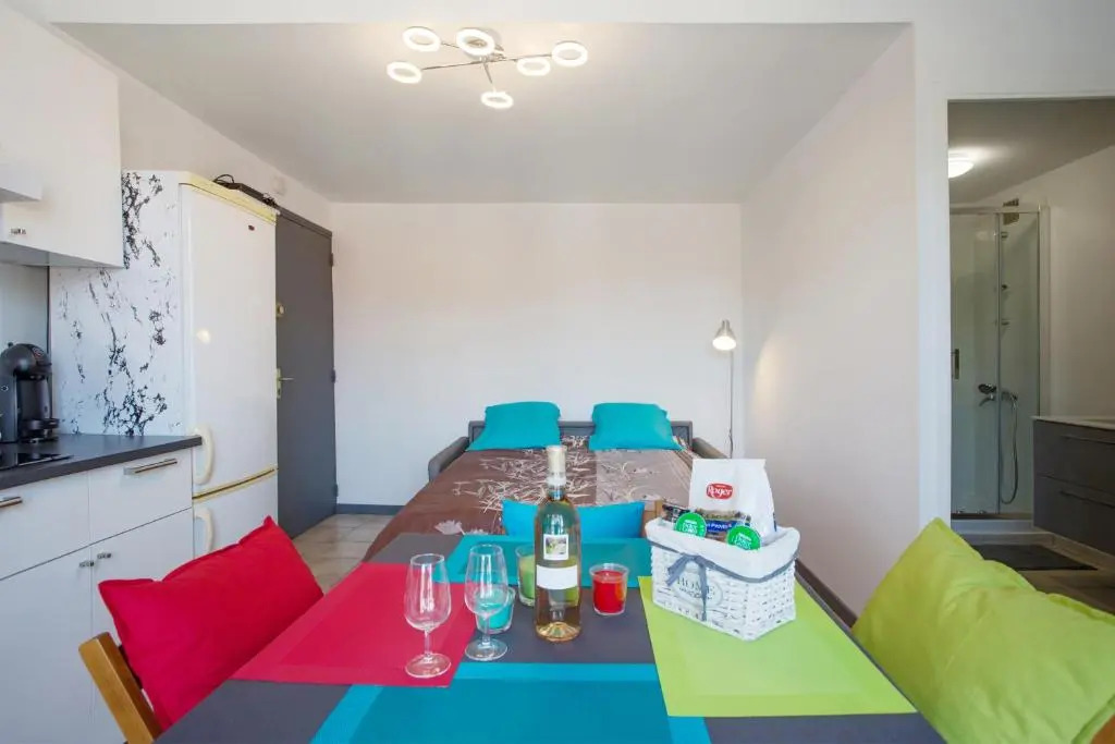 DUPLEX 4 PERSONNES A 200m DE LA MER