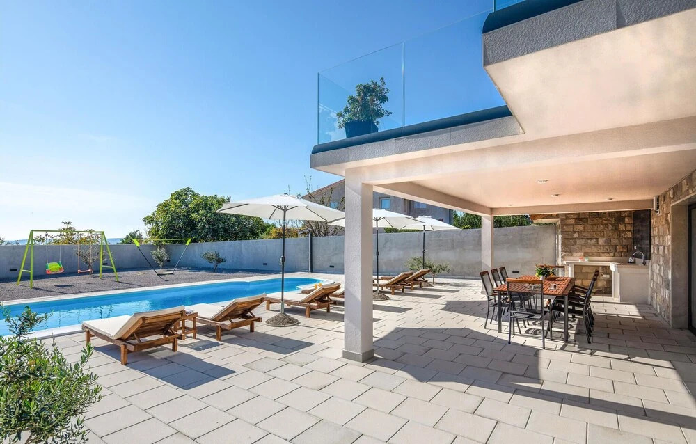 Gorgeous Home In Kastel Sucurac
