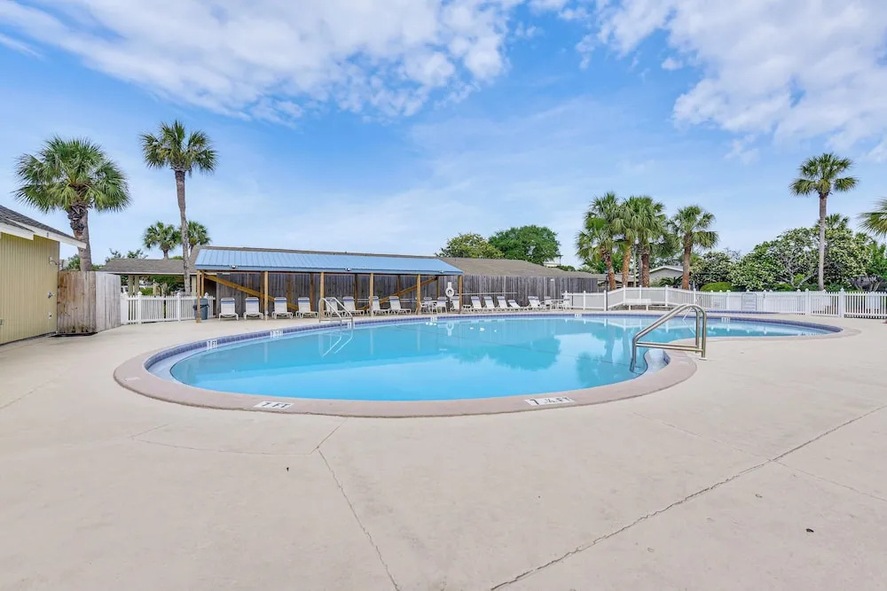 Miramar Beach Condo w/ Golf Course Views!