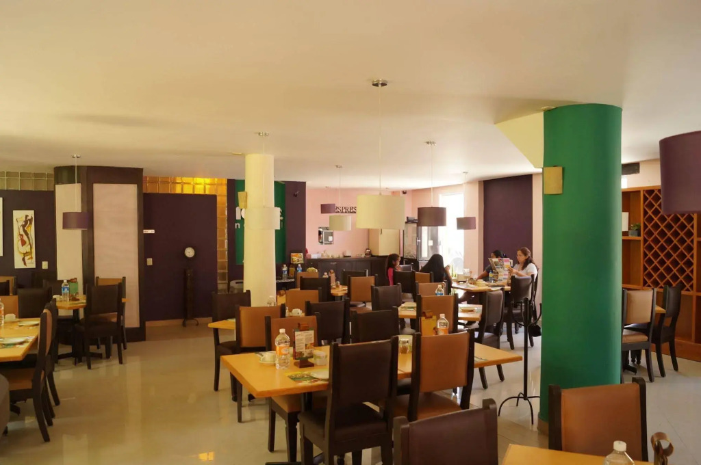 Hotel Jardines Del Cerrillo