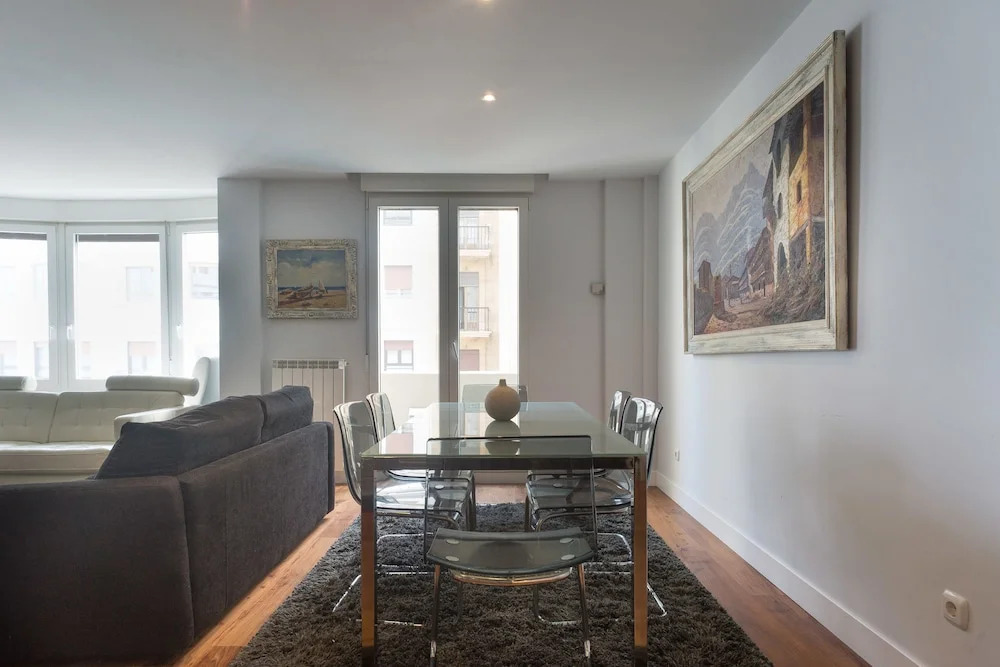 Playa Gros - Iberorent Apartments