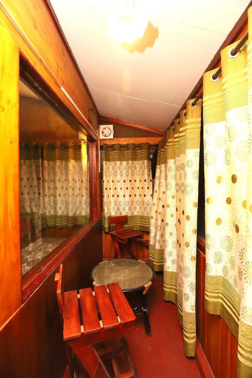 De Rock Jungle Living Resort