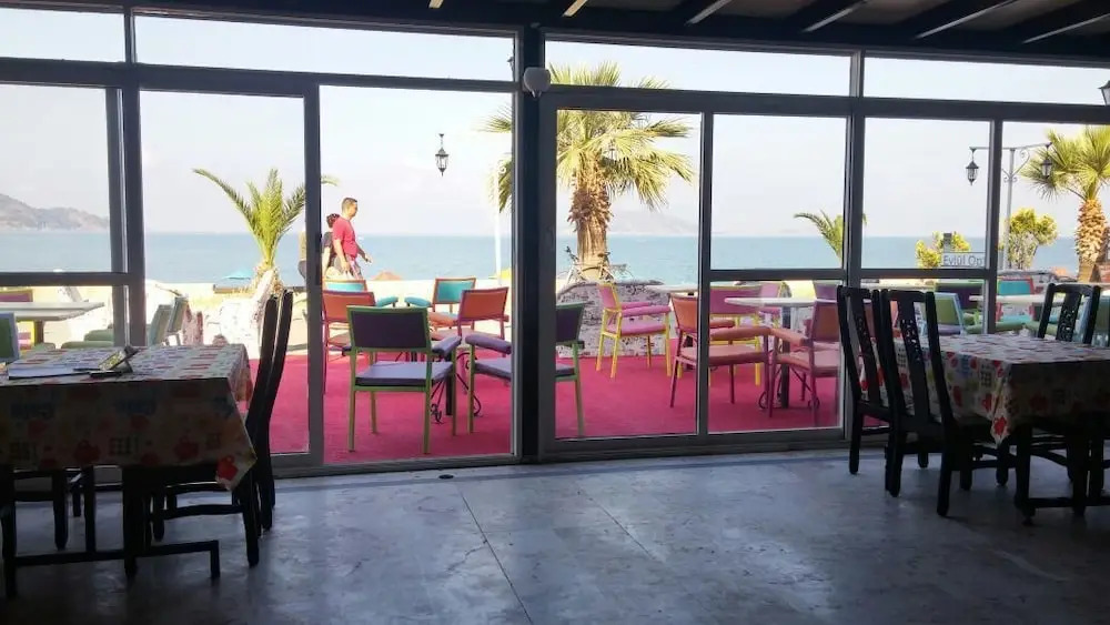Adrian Beach Hotel