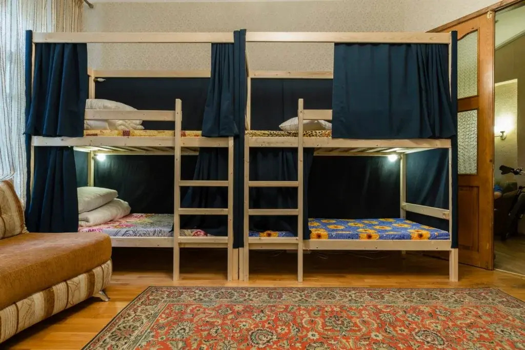 iHostel