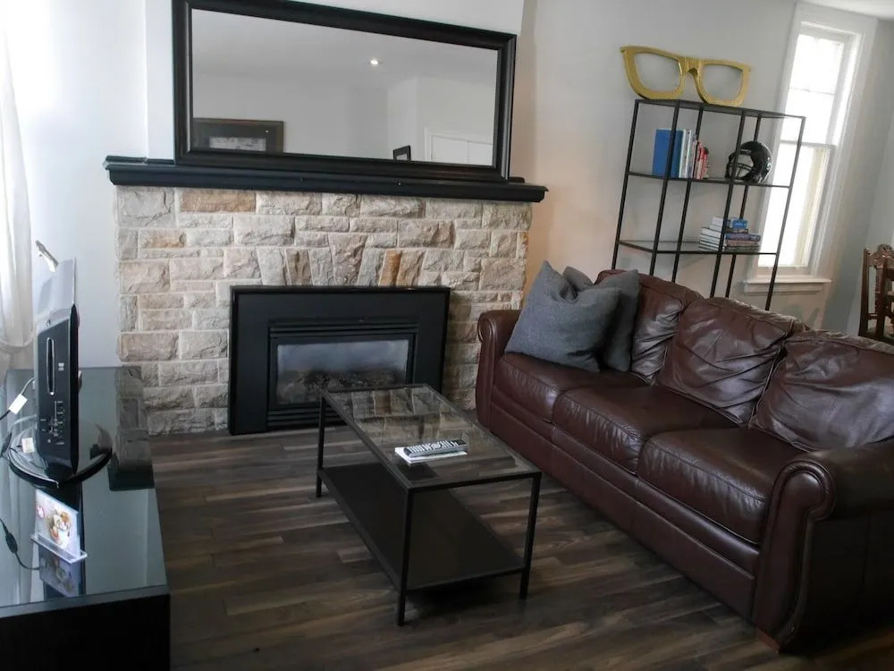 Beautiful House in Forest Hill