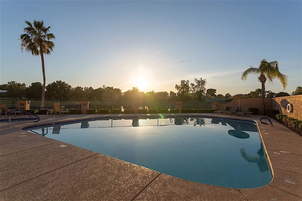 Escape at Mccormick Ranch 2BR by Casago