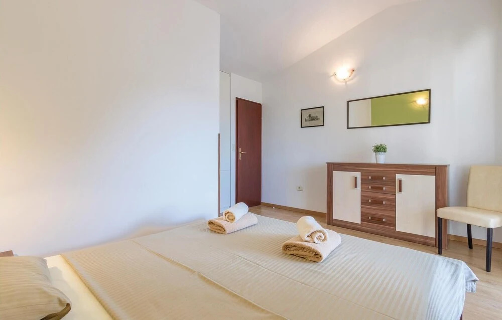 Amazing Home in Pula With Wifi and 2 Bedrooms