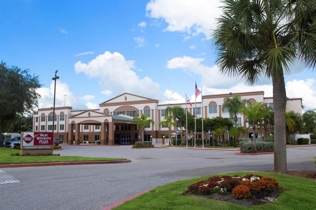 Best Western Plus Ambassador Suites