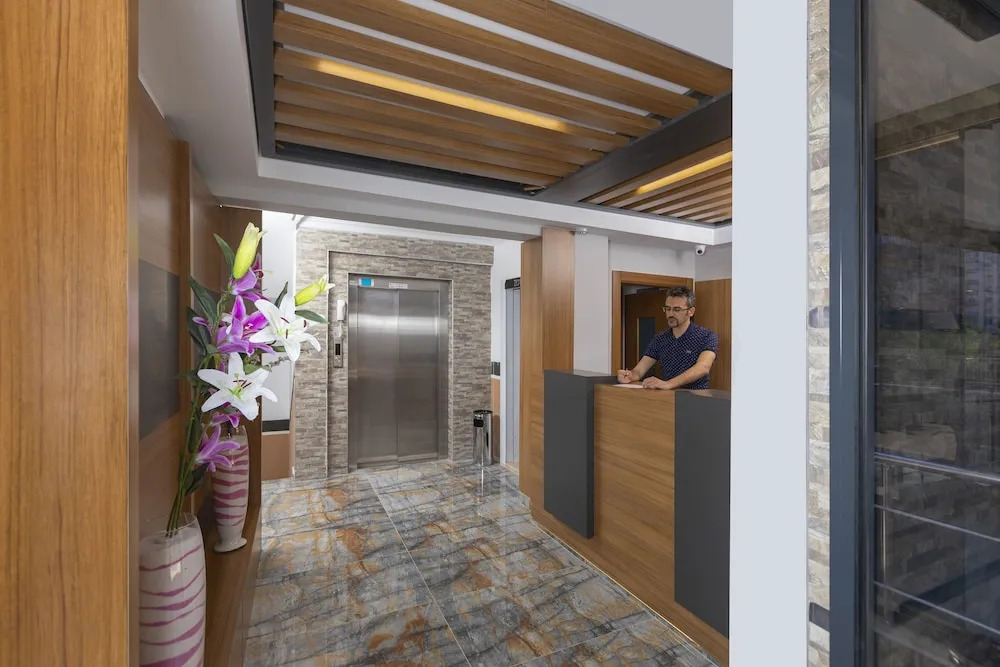 Toprak Otel