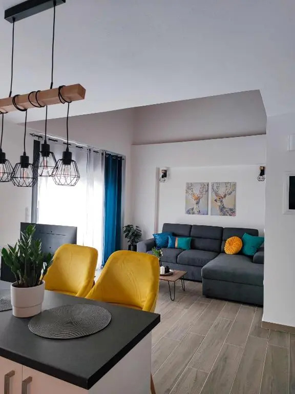 Freesia Loft Apartment