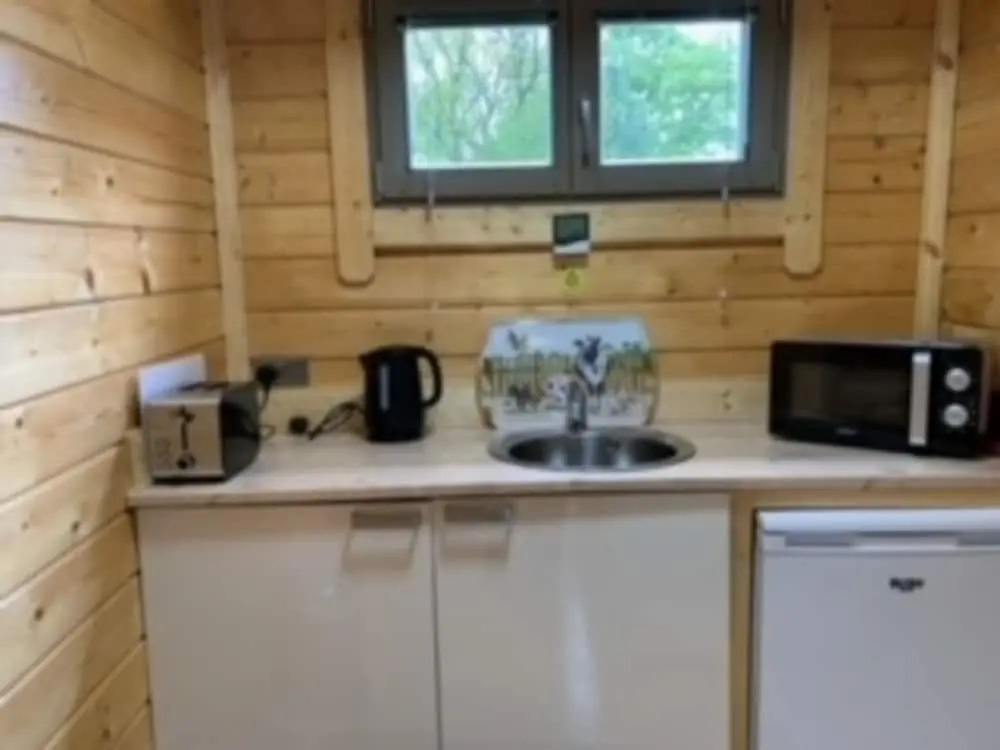 Immaculate cabin 5 mins to Inverness dogs welcome