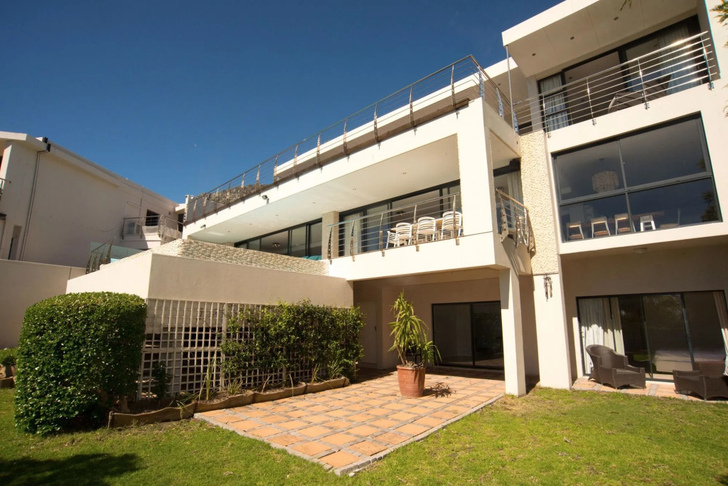 Blue Emerald Villa - Heated Pool