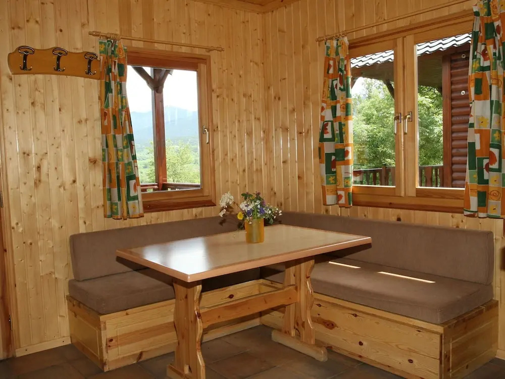 Cozy Bungalow With a Fireplace in the Middle of the Pyrenees