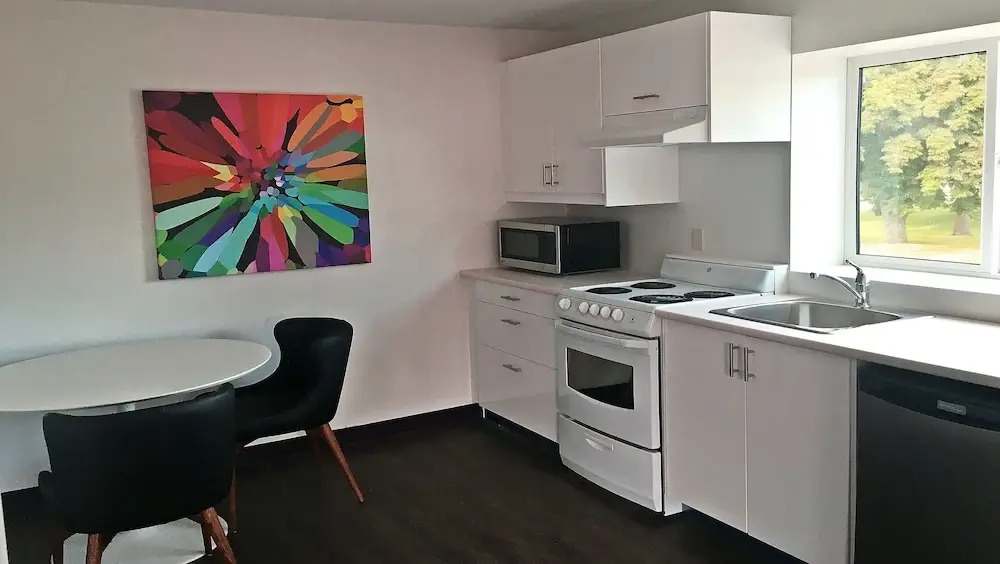 Travelodge Kelowna On The Lake