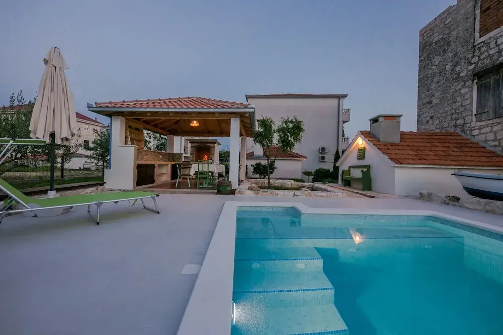 House Mia