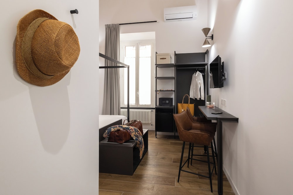 Style & Stone Guest House