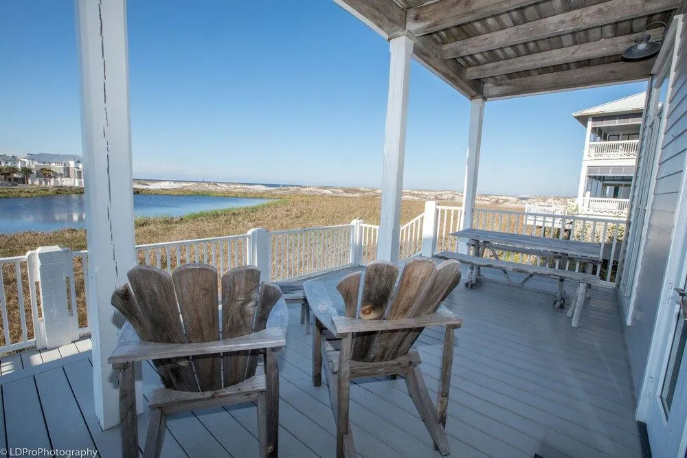 Sugar Shack 4 Bedroom Home by RedAwning