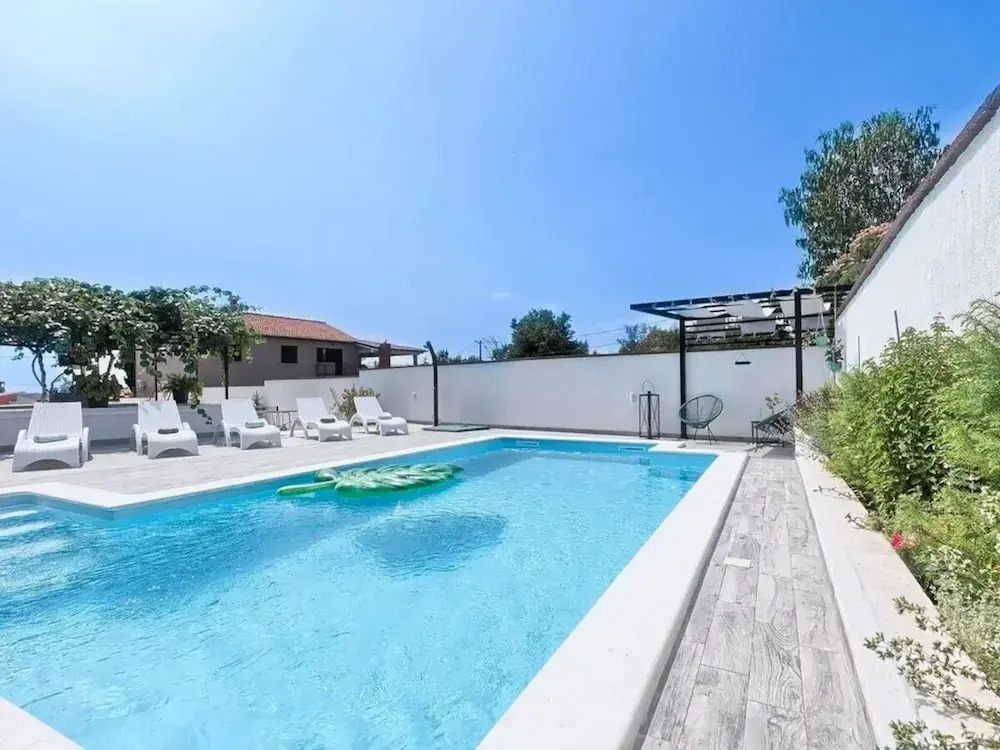 Villa Barbara Comfortable Holiday Residence