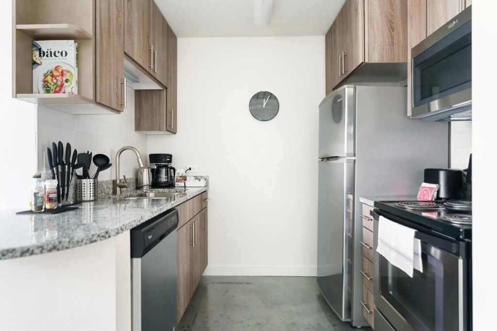 Mid Main Lofts #7217 | Stylish & hip studio loft | Midtown