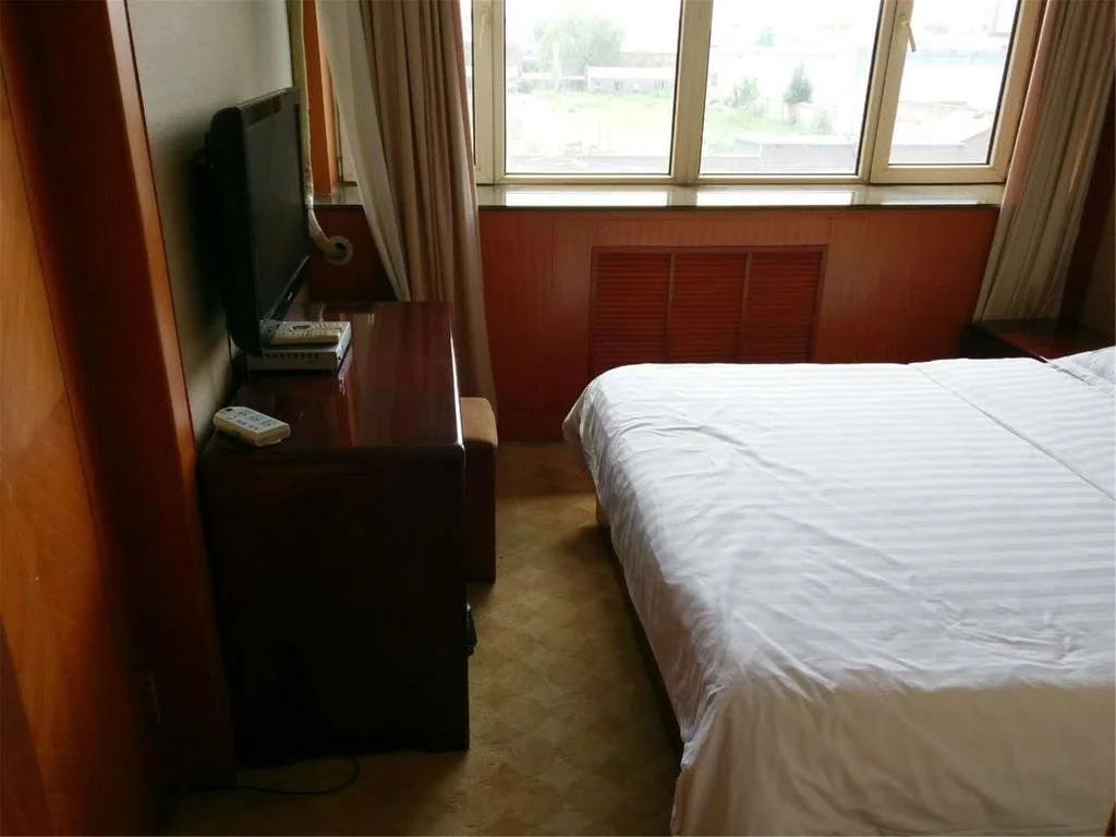 Junyu Tiancheng Hotel