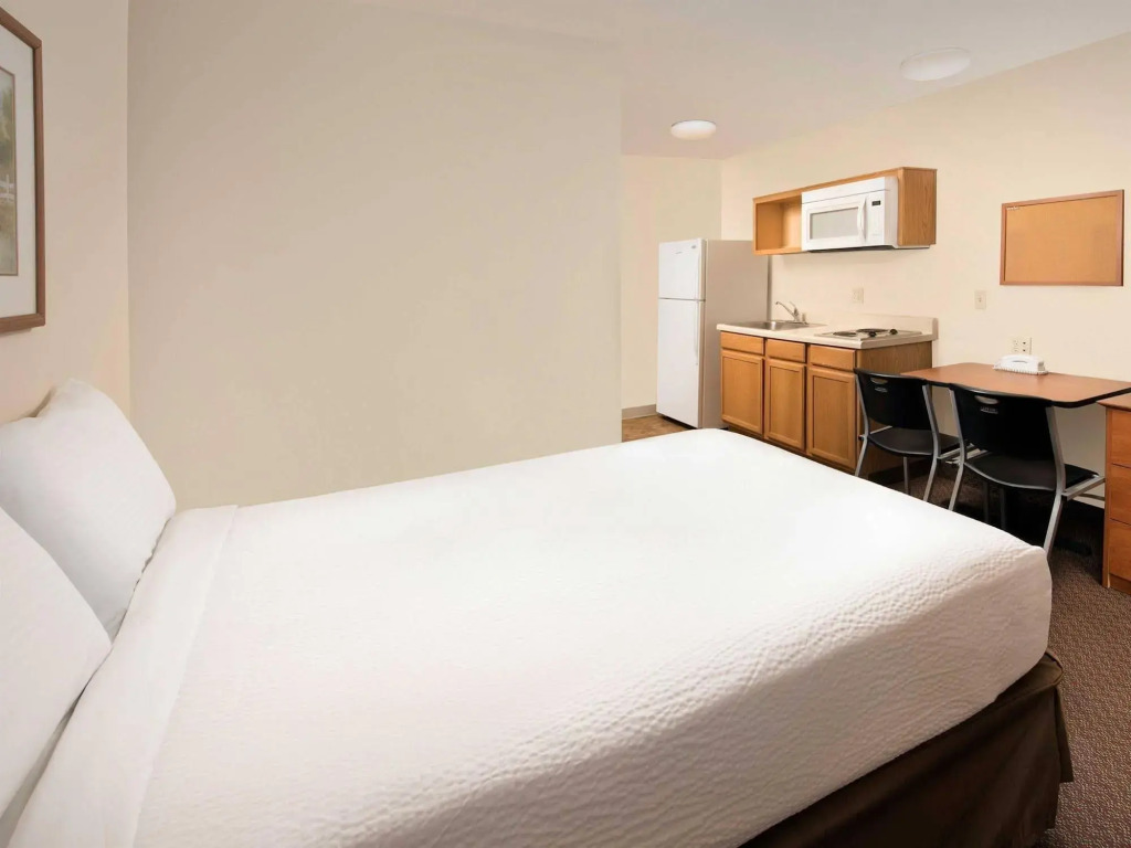 WoodSpring Suites Midland