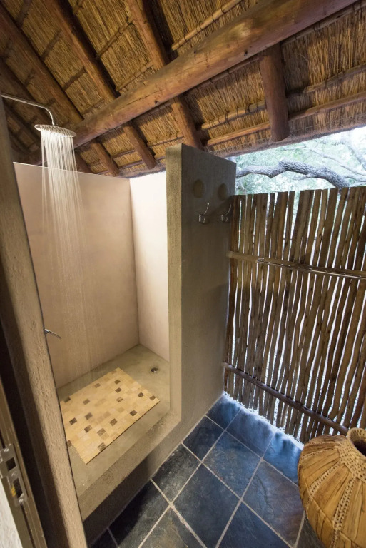 Bushbaby River Lodge