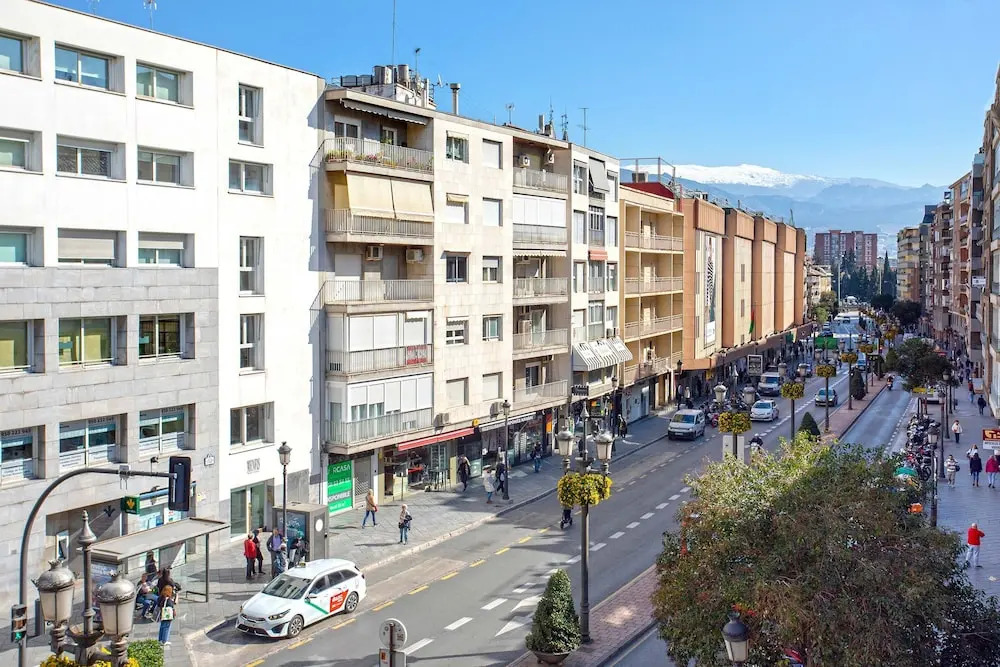Luxury Apartment in City Center Puerta Real II