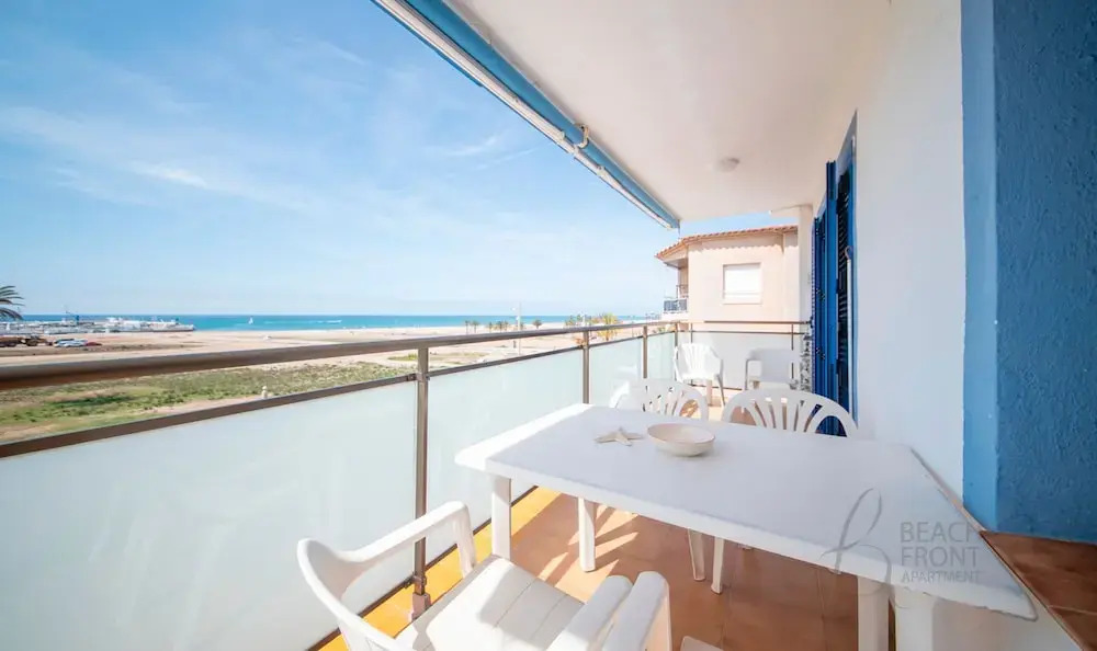 R154 - Apartamento Frente AL MAR EN Coma-ruga 3