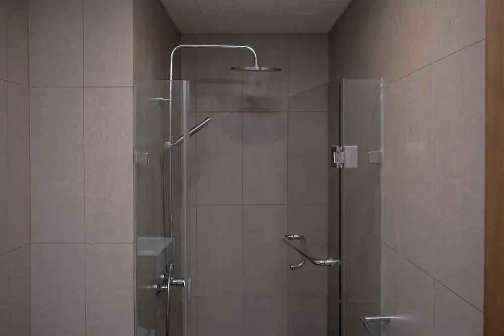 Comfy And Modern Look 2Br At Yukata Suites Apartment