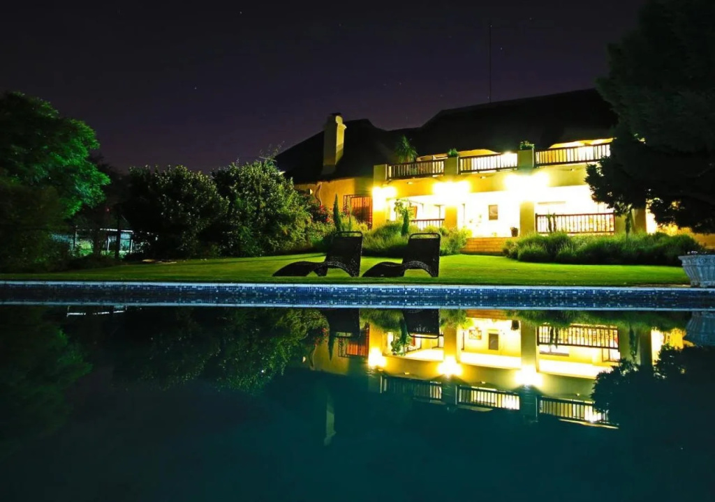 Blue Hills Lodge & Conference Centre