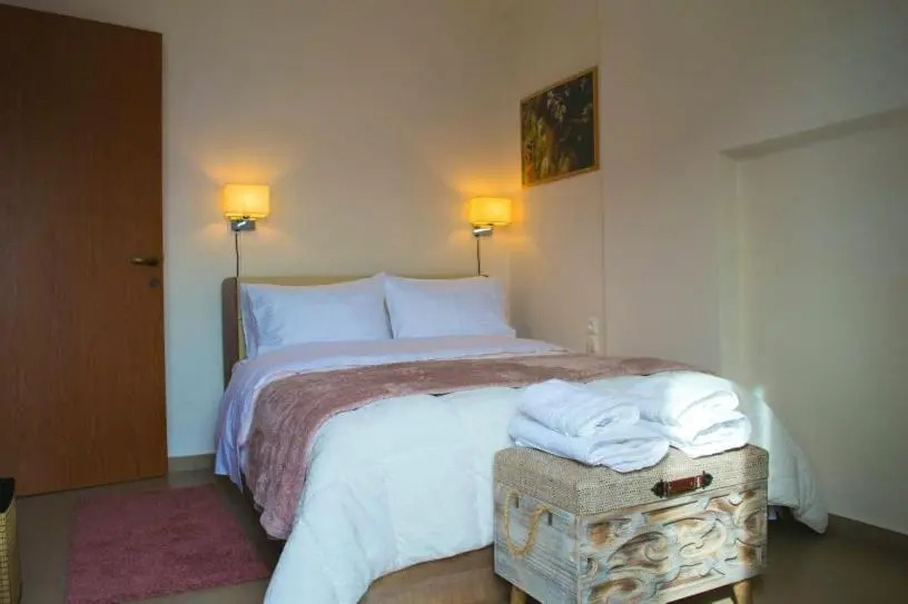 Sunny Central Luxury Apartment