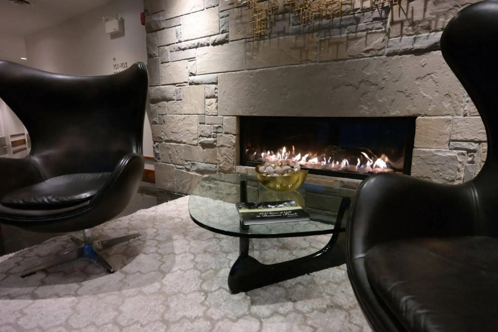Qualicum Beach Inn