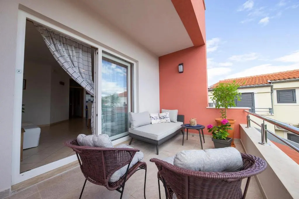 Apartments Leonarda