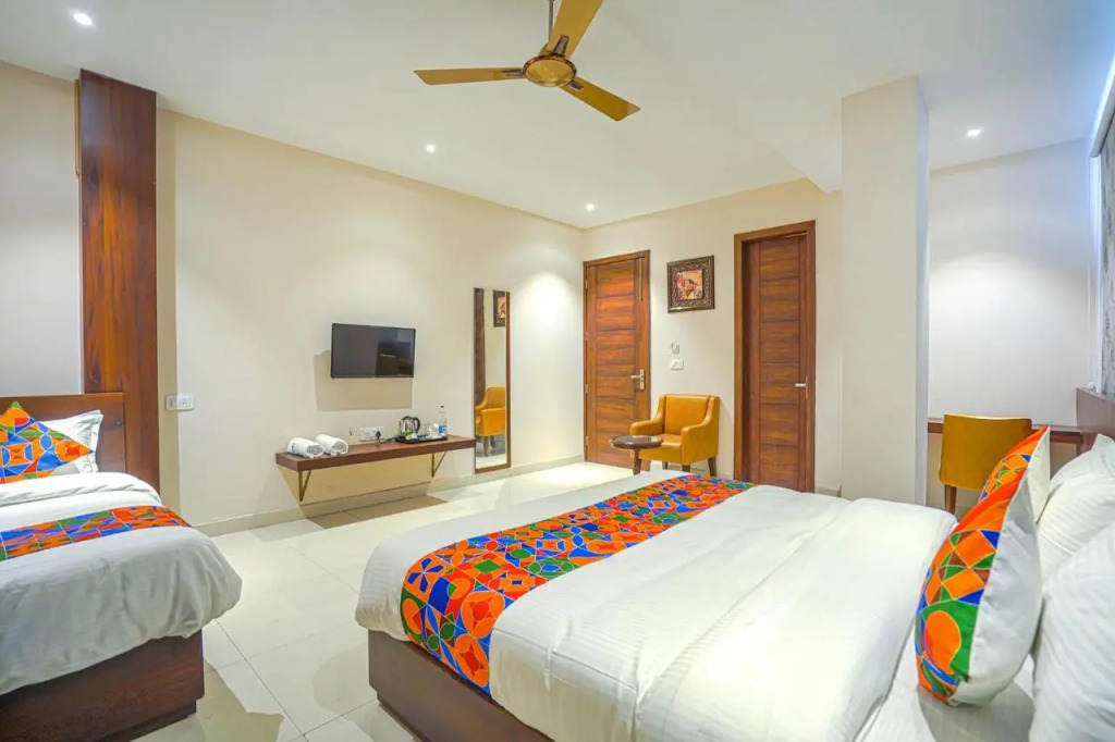 FabHotel Prime Empire