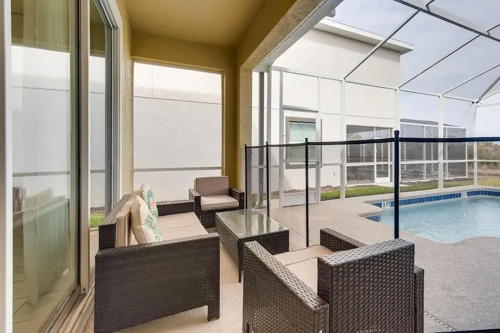 8923 CC - Fabulous 5BR Single Family: Sleeps 12 - Private Pool -