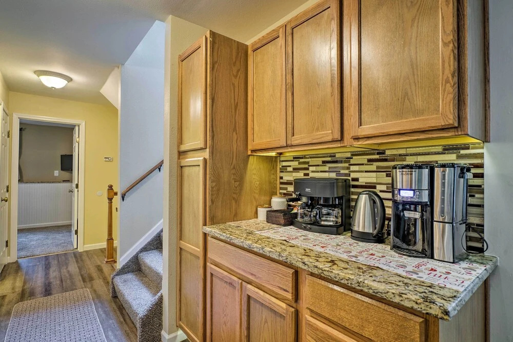 Manitou Springs Home - 2 Mi to Garden of the Gods!