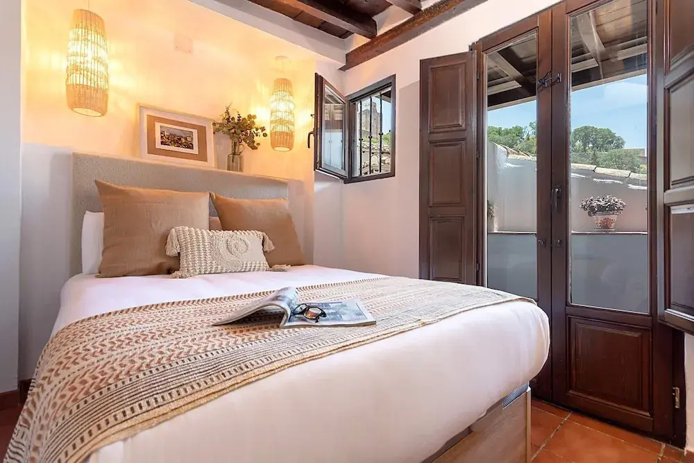 Luxury House in Granada Center. Reyes II