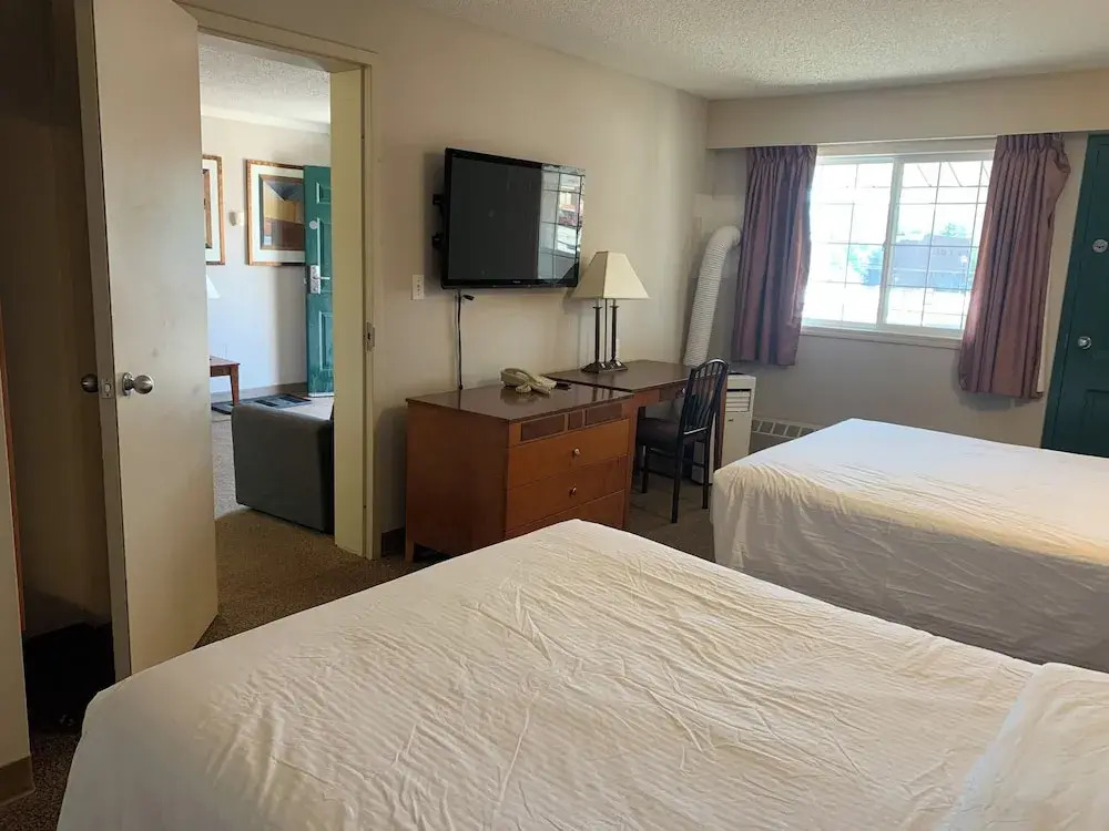 Peace Valley Inns